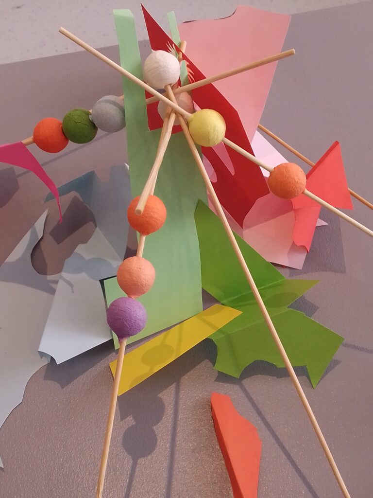 Dispositif créatif proposé aux enfants, ado & adultes